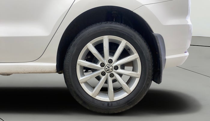2018 Volkswagen Ameo HIGHLINE1.5L, Diesel, Manual, 1,10,709 km, Left Rear Wheel