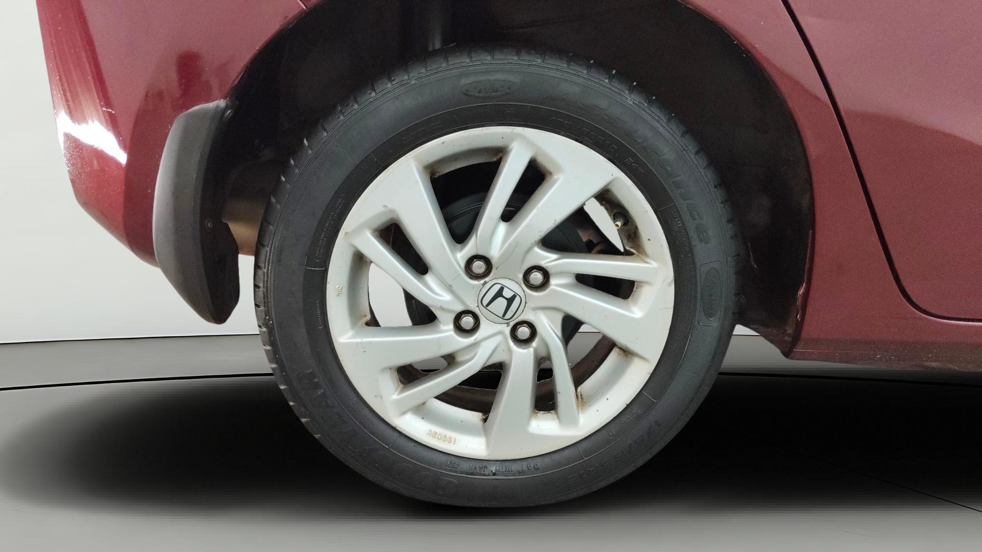 camera-Right-Rear-Wheel