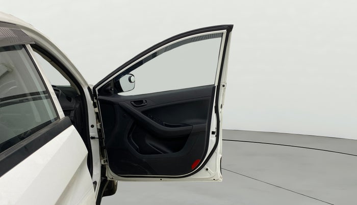 2025 Tata NEXON Smart Plus 1.2 iCNG, CNG, Manual, 5,710 km, RHS Front Door