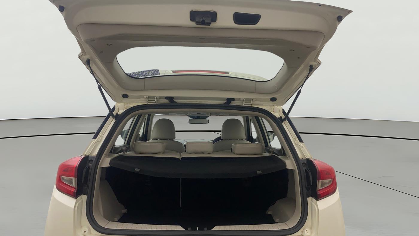 2021 Mahindra XUV300 W8 (O) 1.5 DIESEL AMT, Diesel, Automatic, 1,23,050 km, Boot Open Zoomed View