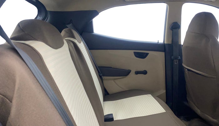 2014 Hyundai Eon MAGNA +, Petrol, Manual, 68,830 km, Right Side Rear Door Cabin