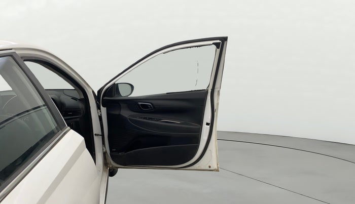 2023 Hyundai NEW I20 ASTA 1.2 MT, Petrol, Manual, 33,670 km, RHS Front Door