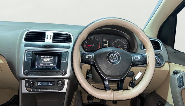 2016 Volkswagen Vento HIGHLINE 1.6 MPI, Petrol, Manual, 88,515 km, Steering Wheel Close Up