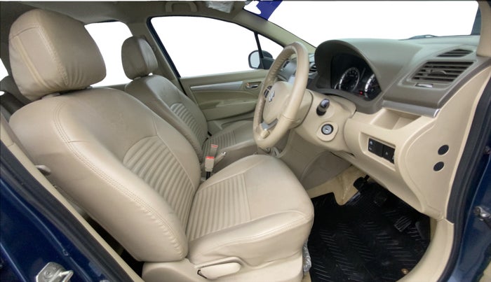 2018 Maruti Ertiga VXI, Petrol, Manual, 57,983 km, Right Side Front Door Cabin