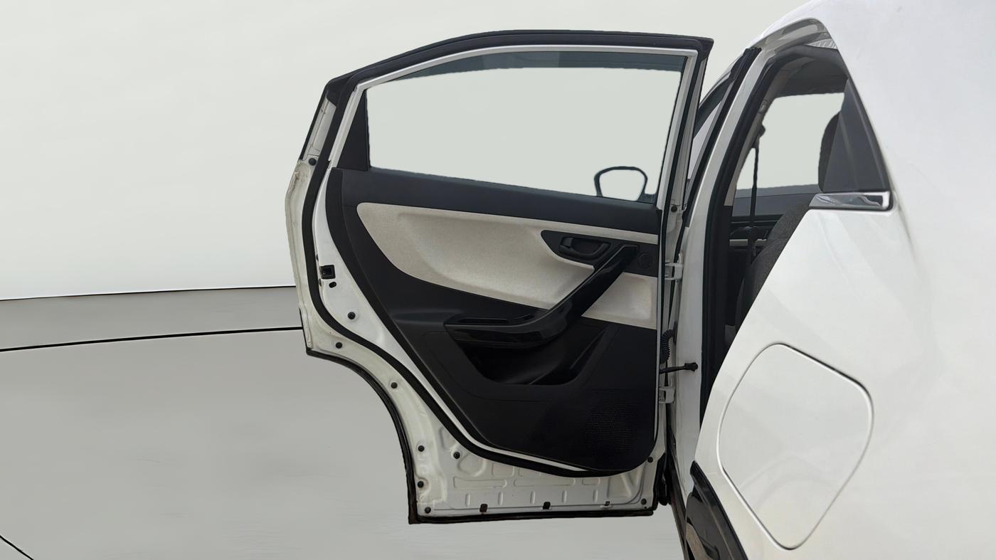 2025 Tata Curvv Pure Plus S 1.2 Petrol 6MT, Petrol, Manual, 18,581 km, LHS Rear Door