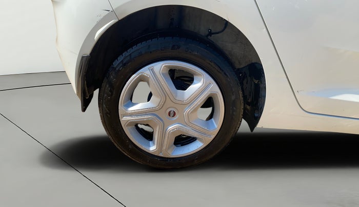 2023 Tata ALTROZ XT PETROL, Petrol, Manual, 27,189 km, Right Rear Wheel