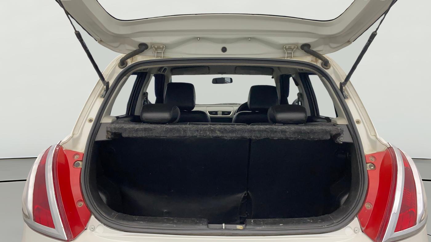 2017 Maruti Swift VDI (O), Diesel, Manual, 76,874 km, Boot Open Zoomed View