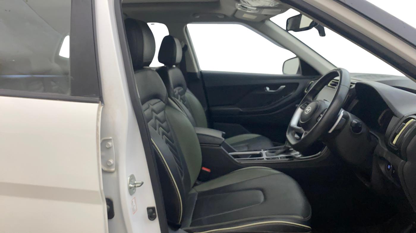 2023 Hyundai Creta SX (O) IVT 1.5 PETROL, Petrol, Automatic, 31,183 km, Right Side Front Door Cabin