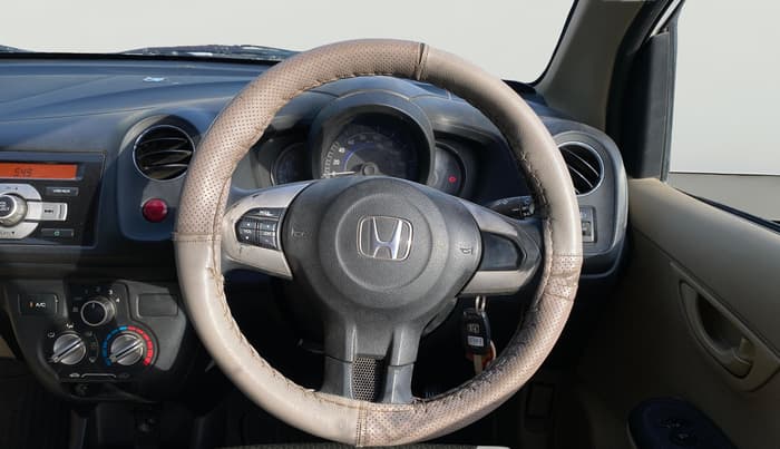 2015 Honda Amaze 1.5L I-DTEC S, Diesel, Manual, 1,45,250 km, Steering Wheel Close Up