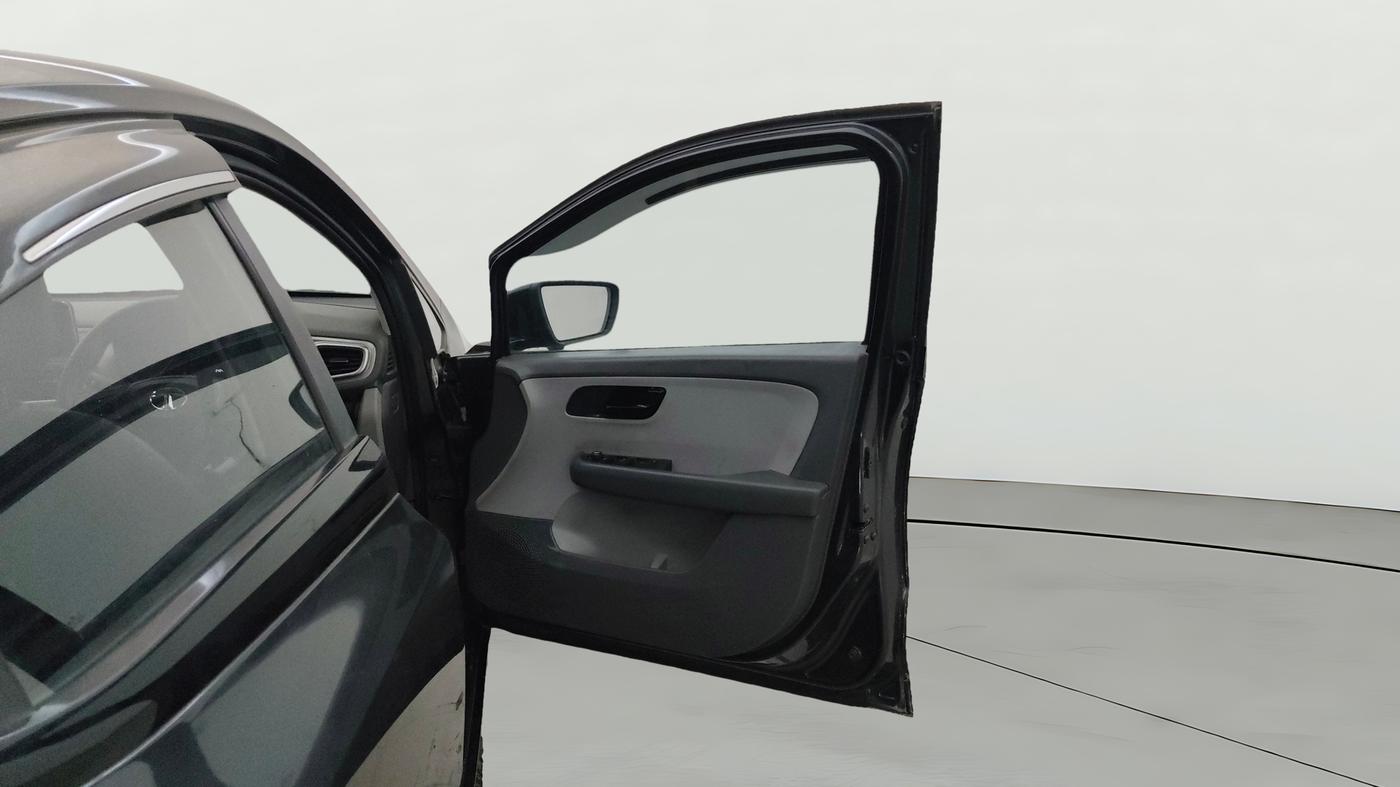 2021 Tata ALTROZ XT PETROL, Petrol, Manual, 24,040 km, RHS Front Door