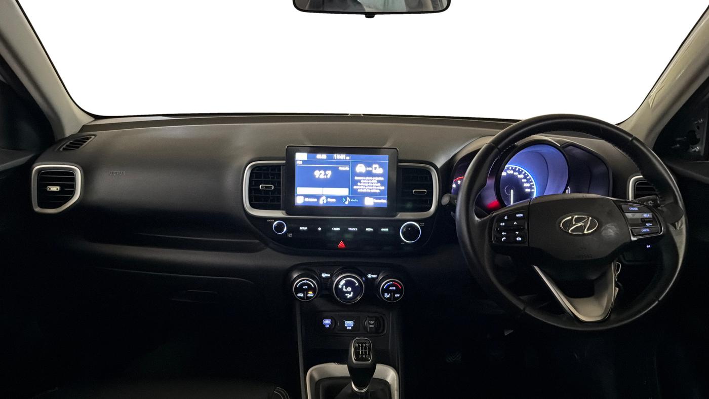 2020 Hyundai VENUE SX 1.0 TURBO, Petrol, Manual, 63,827 km, Dashboard