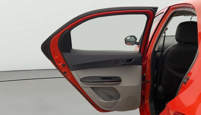 2022 Tata Tiago XT CNG, CNG, Manual, 73,666 km, LHS Rear Door