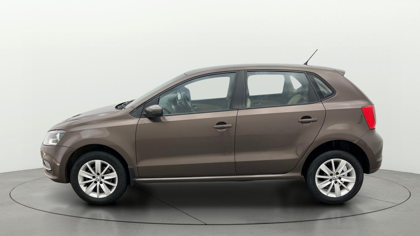 2017 Volkswagen Polo HIGHLINE1.2L, Petrol, Manual, 66,999 km, Left Side