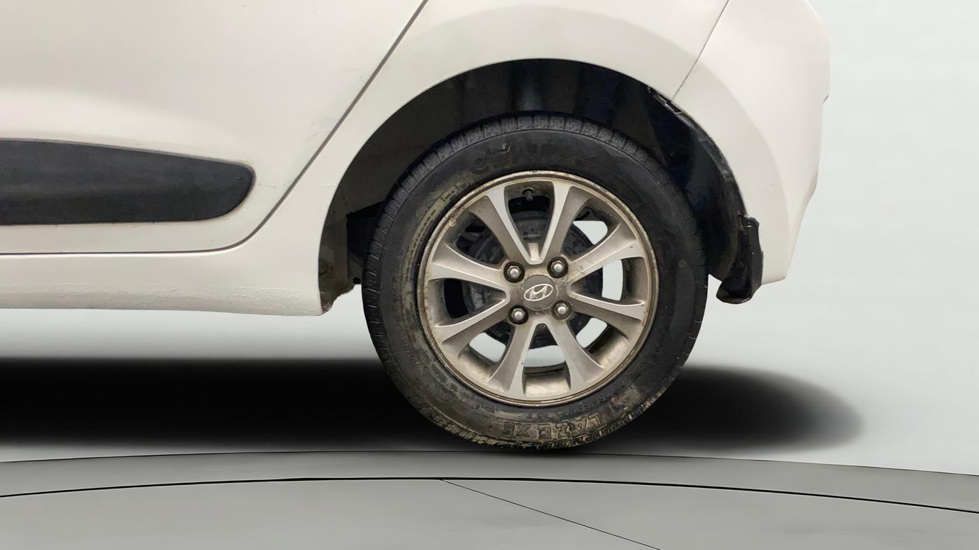 2016 Hyundai Grand i10 ASTA (O) 1.2 KAPPA VTVT, Petrol, Manual, 42,667 km, Left Rear Wheel