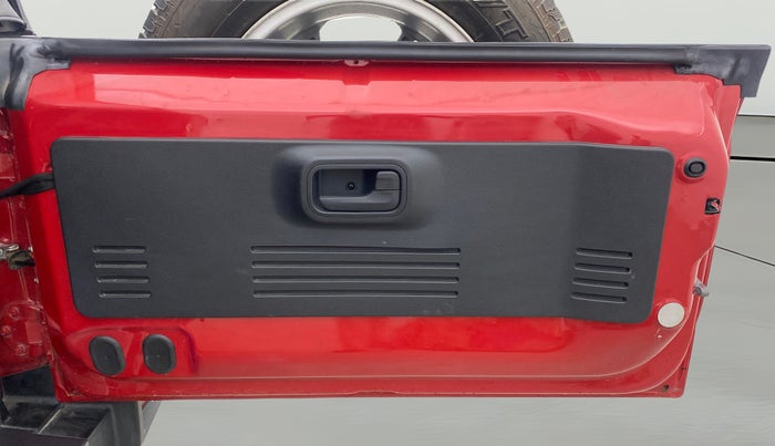 2022 Mahindra Thar LX  P 4WD AT CONVERTIBLE, Petrol, Automatic, 13,322 km, Boot Door Open