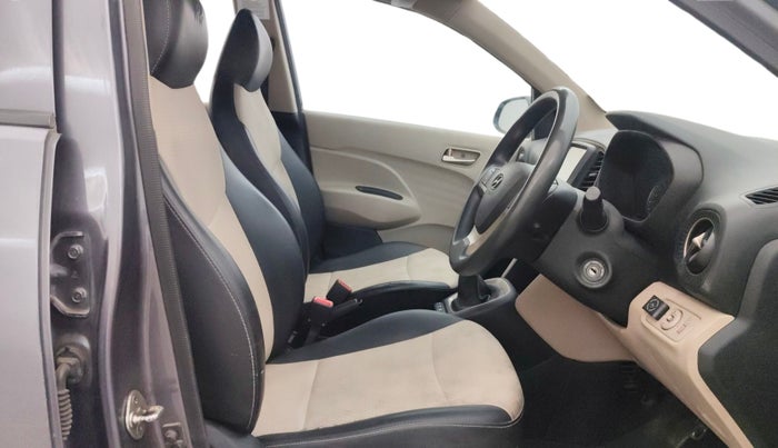 2019 Hyundai NEW SANTRO SPORTZ CNG, CNG, Manual, 1,42,730 km, Right Side Front Door Cabin