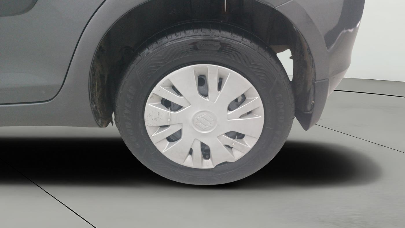 2015 Maruti Swift VXI, Petrol, Manual, 92,353 km, Left Rear Wheel