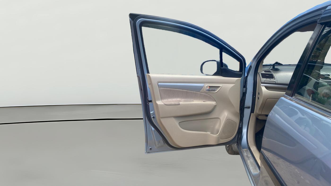 2015 Maruti Ertiga VDI, Diesel, Manual, 1,38,125 km, LHS Front Door
