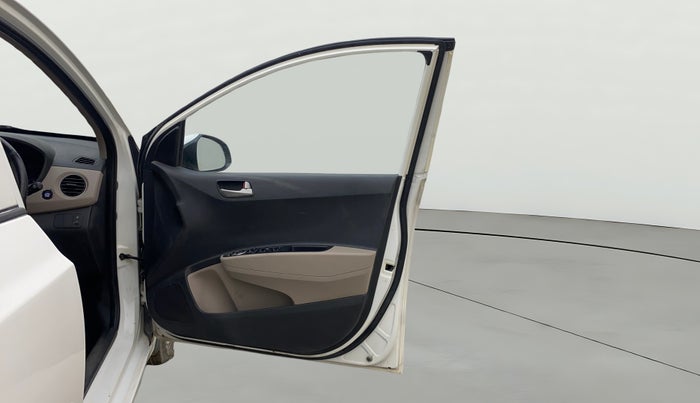 2014 Hyundai Grand i10 ASTA AT 1.2 KAPPA VTVT, Petrol, Automatic, 44,084 km, RHS Front Door