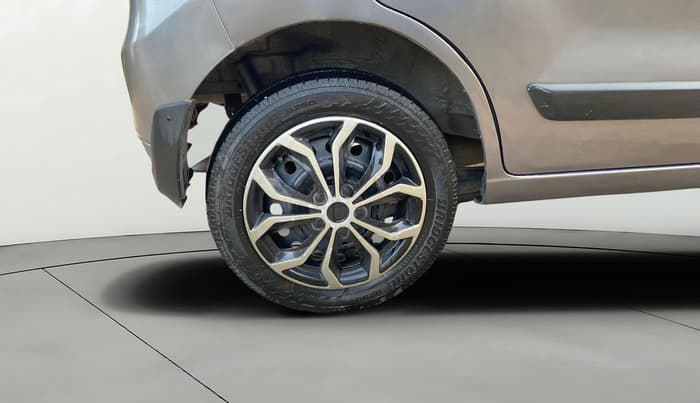 2017 Maruti Wagon R 1.0 VXI, Petrol, Manual, 79,970 km, Right Rear Wheel