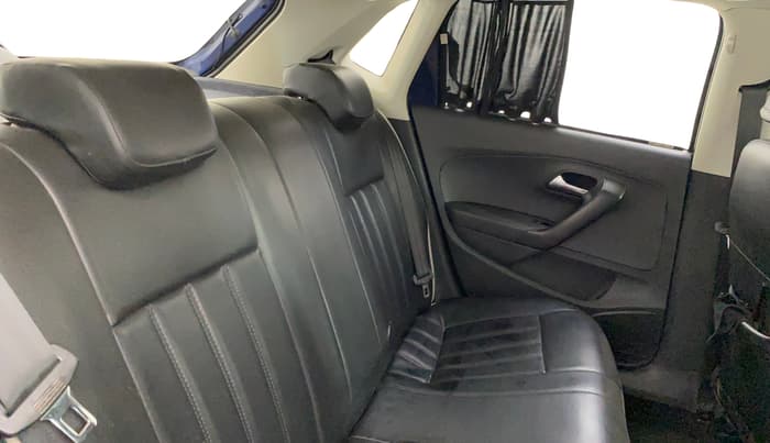 2015 Volkswagen Polo COMFORTLINE 1.2L, Petrol, Manual, 52,508 km, Right Side Rear Door Cabin