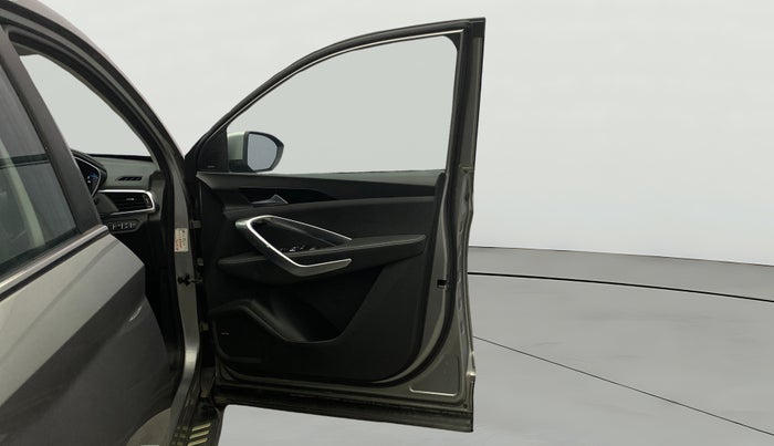 2019 MG HECTOR SHARP HYBRID 1.5 PETROL, Petrol, Manual, 77,725 km, RHS Front Door