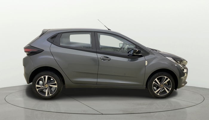 2023 Tata ALTROZ XZA, Petrol, Automatic, 8,733 km, Right Side View