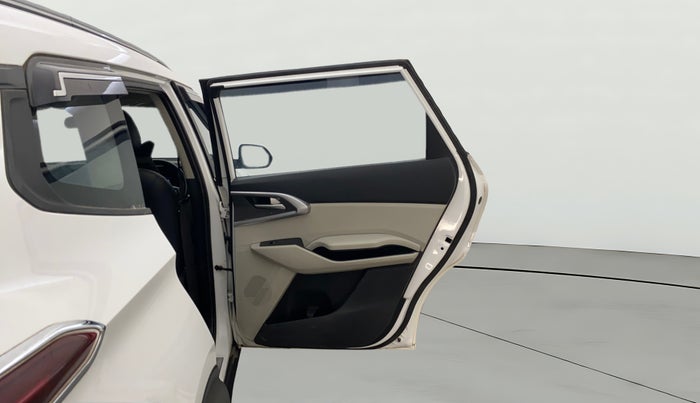 2023 KIA CARENS  PRESTIGE 1.5 TURBO PETROL IMT 7 STR , Petrol, Manual, 35,362 km, RHS Rear Door