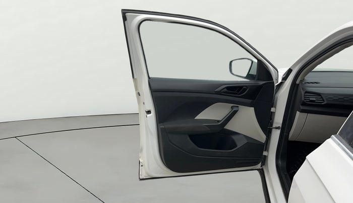 2022 Volkswagen TAIGUN COMFORTLINE 1.0 TSI MT, Petrol, Manual, 62,917 km, LHS Front Door