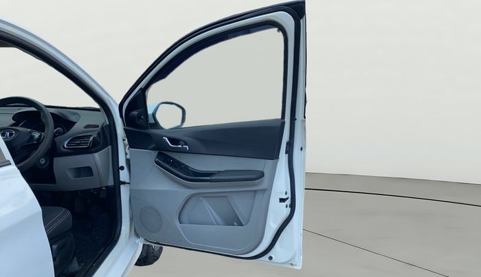 2021 Tata Tiago XZ PLUS PETROL, Petrol, Manual, 37,889 km, RHS Front Door