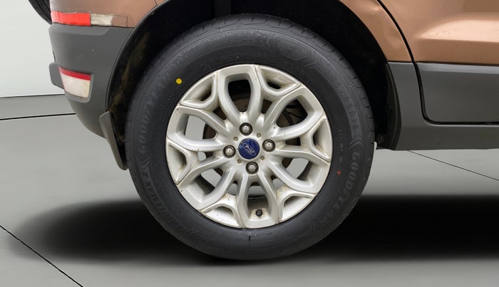 2017 Ford Ecosport TITANIUM 1.5L PETROL AT, Petrol, Automatic, 1,14,990 km, Right Rear Wheel