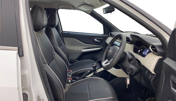 2022 Nissan MAGNITE XL, Petrol, Manual, 31,773 km, Right Side Front Door Cabin