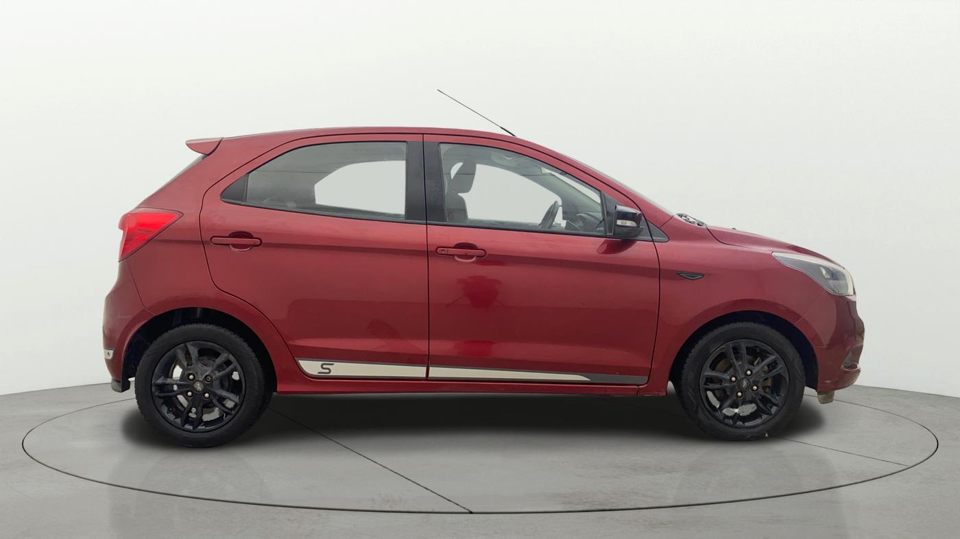 2017 Ford Figo Aspire TITANIUM 1.2 PETROL, Petrol, Manual, 42,991 km, Right Side View