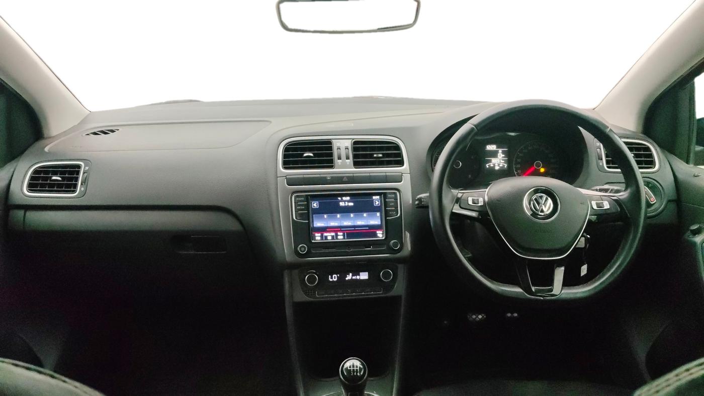 2022 Volkswagen Polo HIGHLINE PLUS 1.0L TSI, Petrol, Manual, 32,219 km, Dashboard