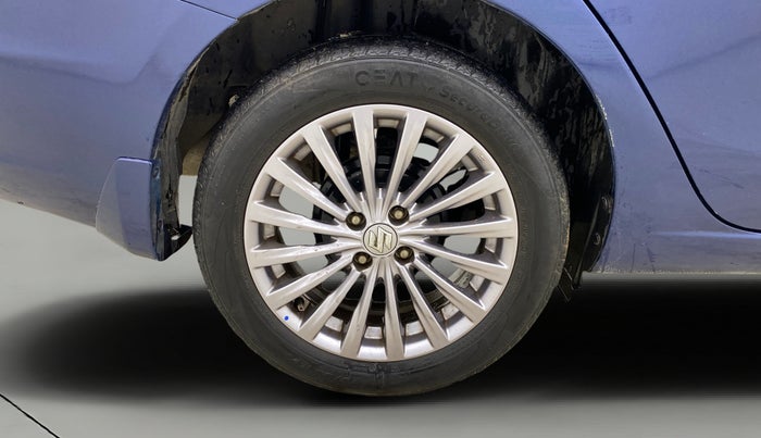 2018 Maruti Ciaz ALPHA DIESEL 1.3, Diesel, Manual, 81,349 km, Right Rear Wheel