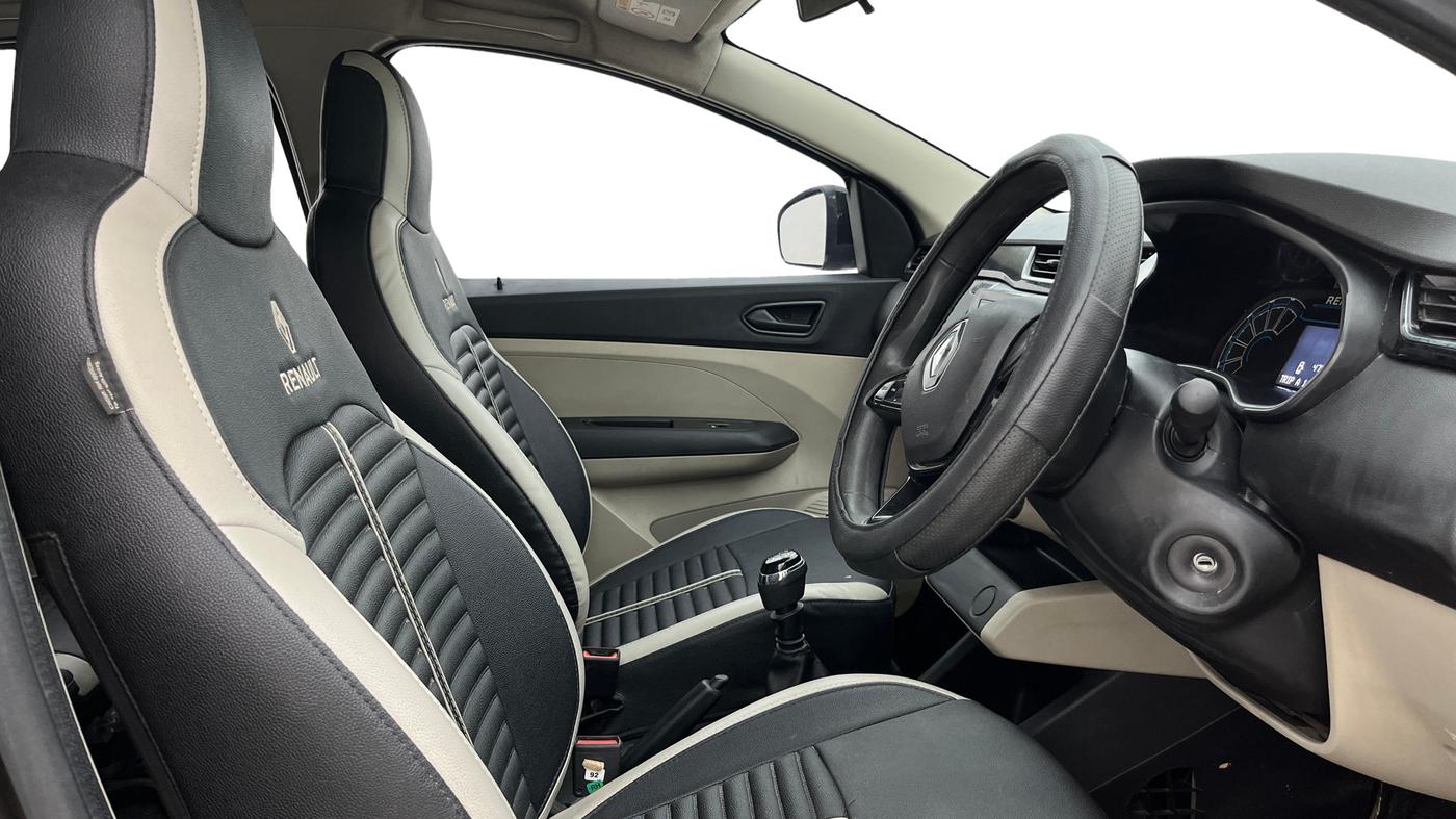 2023 Renault TRIBER RXT, Petrol, Manual, 47,504 km, Right Side Front Door Cabin