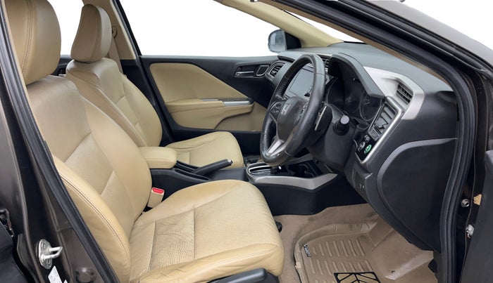 2017 Honda City 1.5L I-VTEC ZX CVT, Petrol, Automatic, 97,140 km, Right Side Front Door Cabin