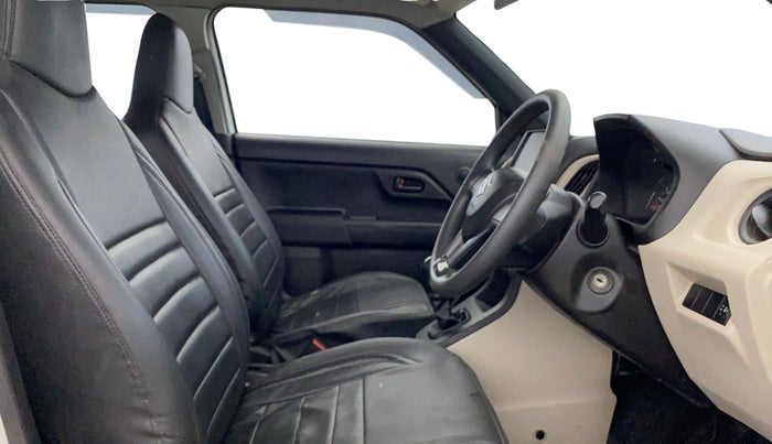 2021 Maruti New Wagon-R LXI 1.0, Petrol, Manual, 50,637 km, Right Side Front Door Cabin