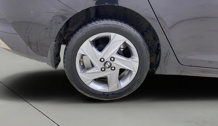 2022 Hyundai Verna SX 1.5 VTVT, Petrol, Manual, 67,082 km, Right Rear Wheel