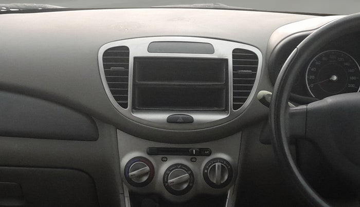 2015 Hyundai i10 MAGNA 1.1, Petrol, Manual, 61,436 km, Air Conditioner