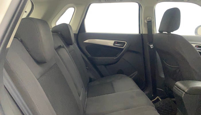 2016 Maruti Vitara Brezza ZDI, Diesel, Manual, 96,833 km, Right Side Rear Door Cabin