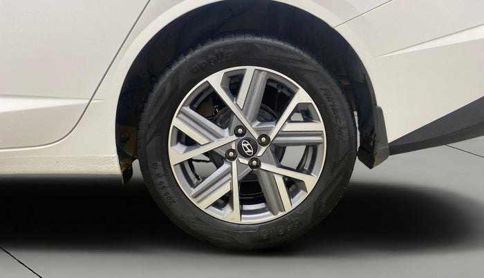 2023 Hyundai Verna SX (O)1.5 VTVT, Petrol, Manual, 24,791 km, Left Rear Wheel