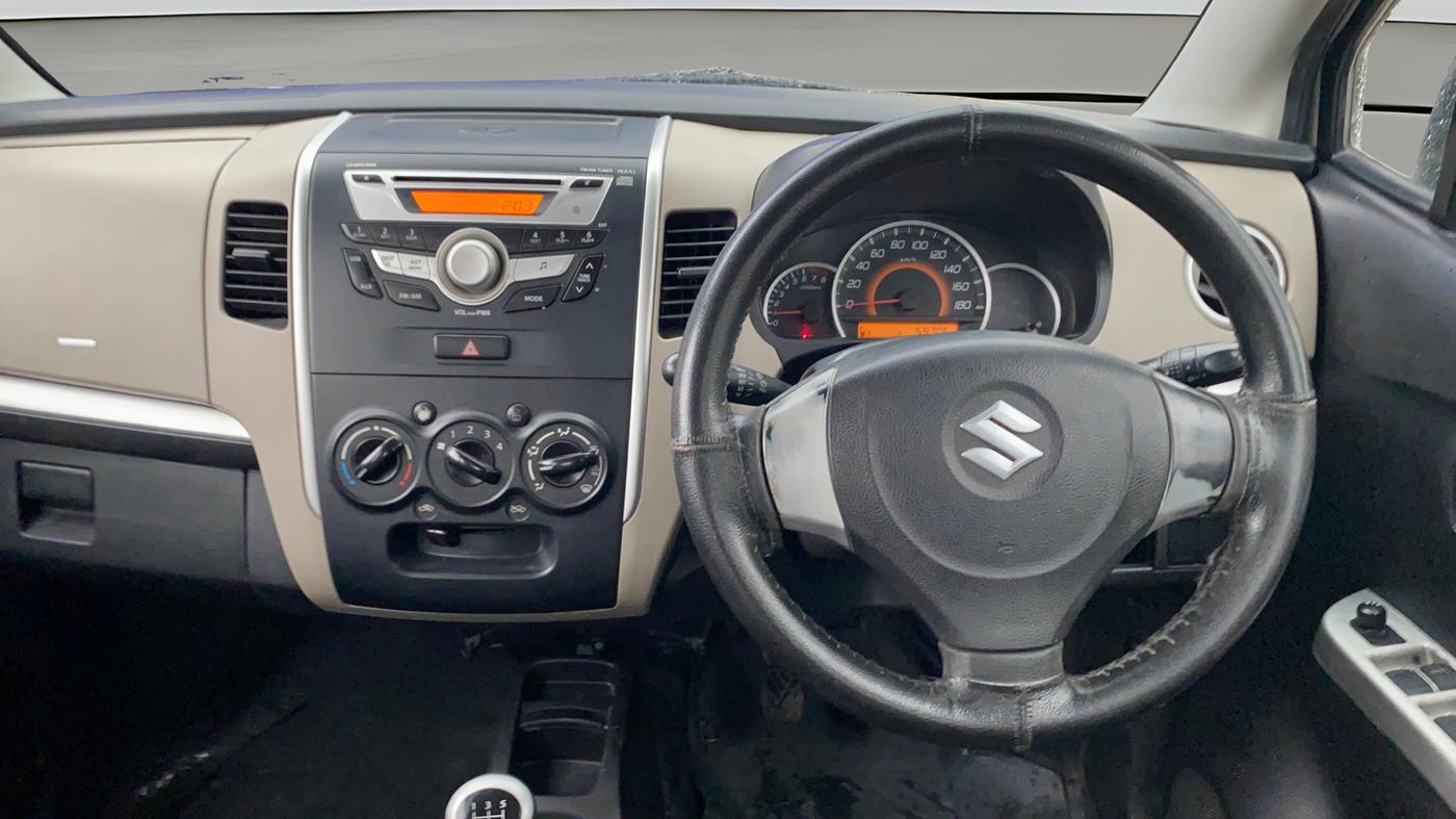 2014 Maruti Wagon R 1.0 VXI, Petrol, Manual, 59,704 km, Steering Wheel Close Up