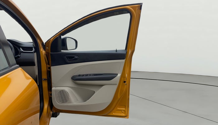 2021 Renault TRIBER RXT AMT, Petrol, Automatic, 48,169 km, RHS Front Door