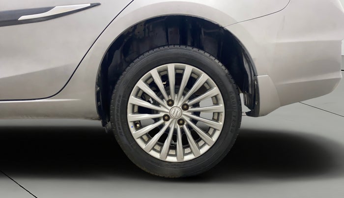 2016 Maruti Ciaz ZXI+, Petrol, Manual, 89,367 km, Left Rear Wheel