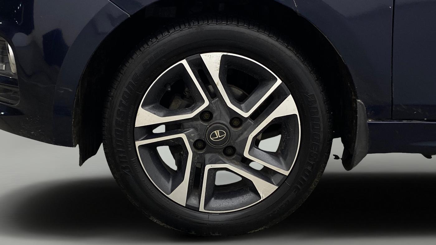 2022 Tata Tiago XZA PLUS PETROL, Petrol, Automatic, 37,767 km, Left Front Wheel