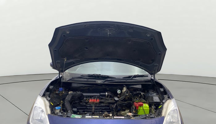 2019 Maruti Swift VXI AMT, CNG, Automatic, 1,12,117 km, Open Bonet