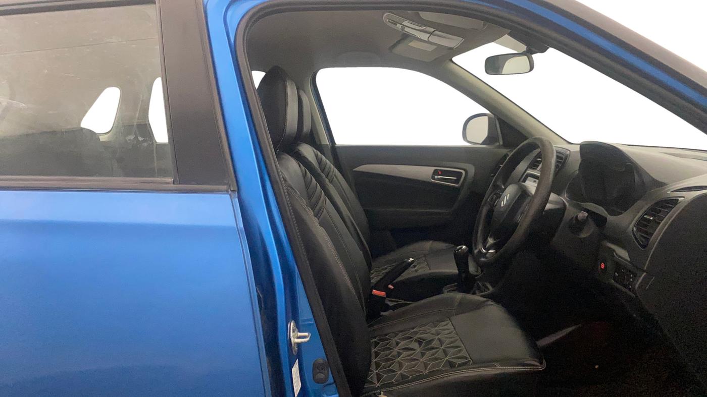 2017 Maruti Vitara Brezza ZDI PLUS DUAL TONE, Diesel, Manual, 83,346 km, Right Side Front Door Cabin