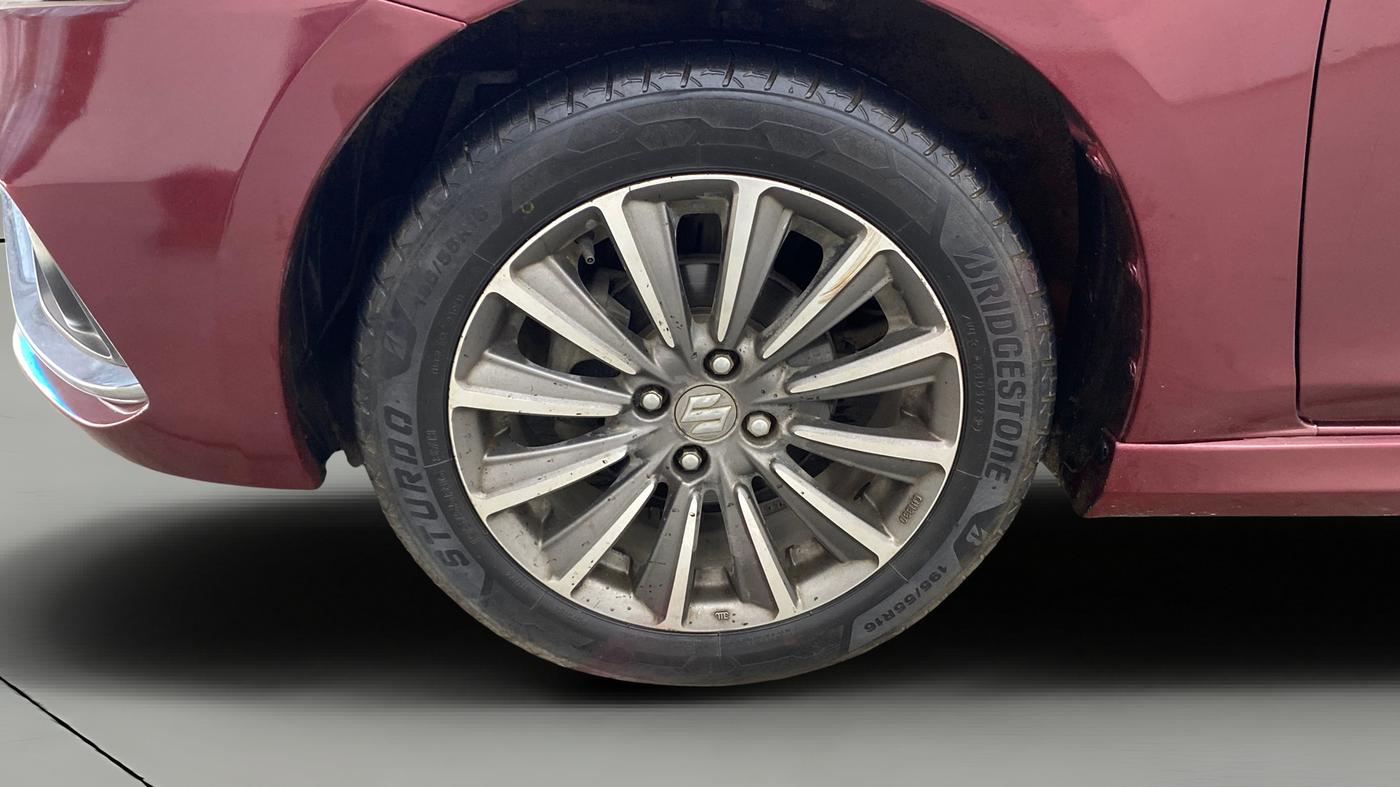 2020 Maruti Ciaz ALPHA  AT 1.5 SHVS PETROL, Petrol, Automatic, 79,719 km, Left Front Wheel
