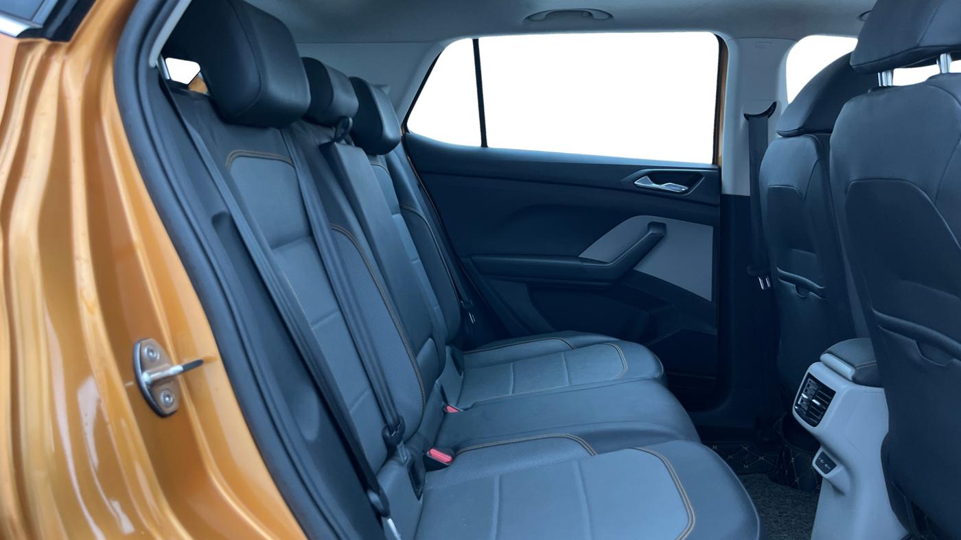 2022 Skoda KUSHAQ STYLE 1.5L TSI DSG, Petrol, Automatic, 13,307 km, Right Side Rear Door Cabin